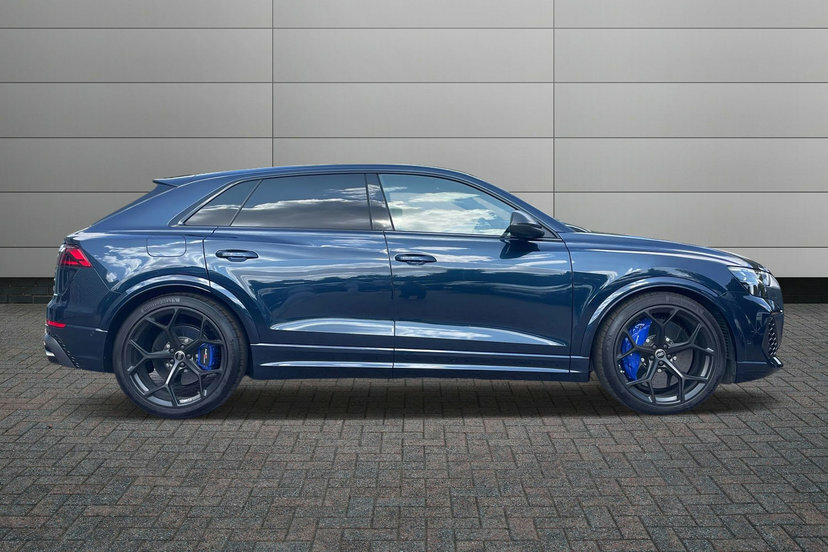 Audi RSQ8 4.0 Tfsi V8 Performance Carbon Black Suv Petro Blue #4