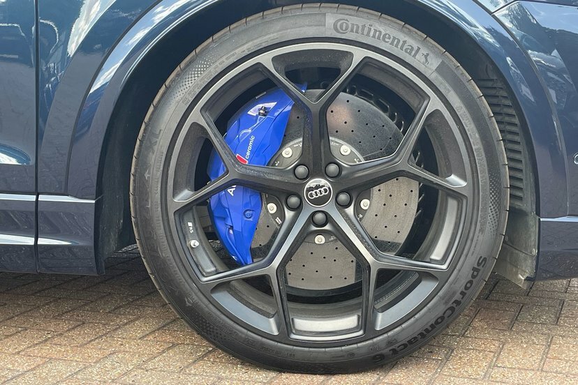 Audi RSQ8 4.0 Tfsi V8 Performance Carbon Black Suv Petro Blue #5