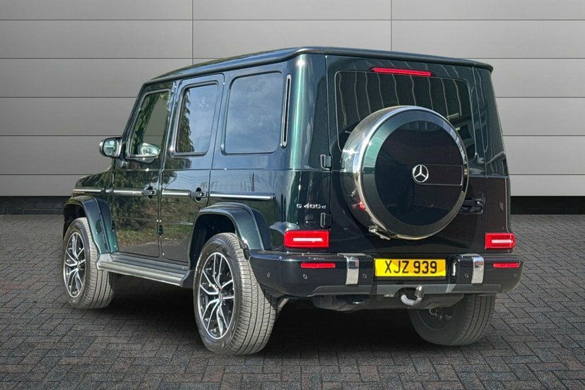 Mercedes-Benz G Class 2.9 G400d Amg Line Premium Plus Suv G Green #4