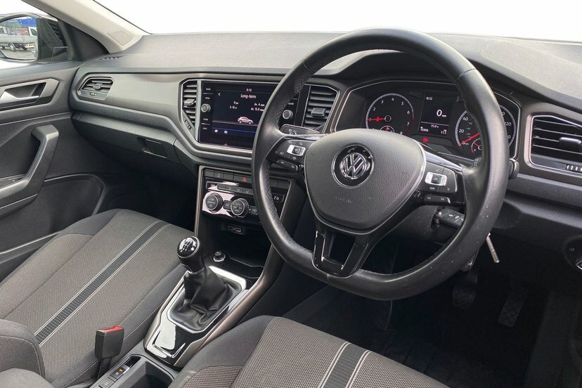 Volkswagen T-Roc 1.0 Tsi Gpf Design Suv 115 Ps Black #6