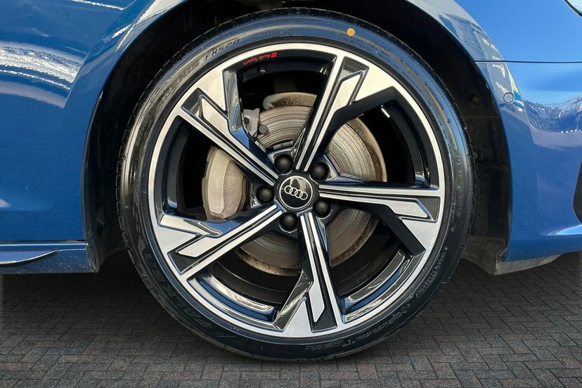 Audi A4 Avant 2.0 Tfsi 40 Black Edition Estate S Tron Blue #5