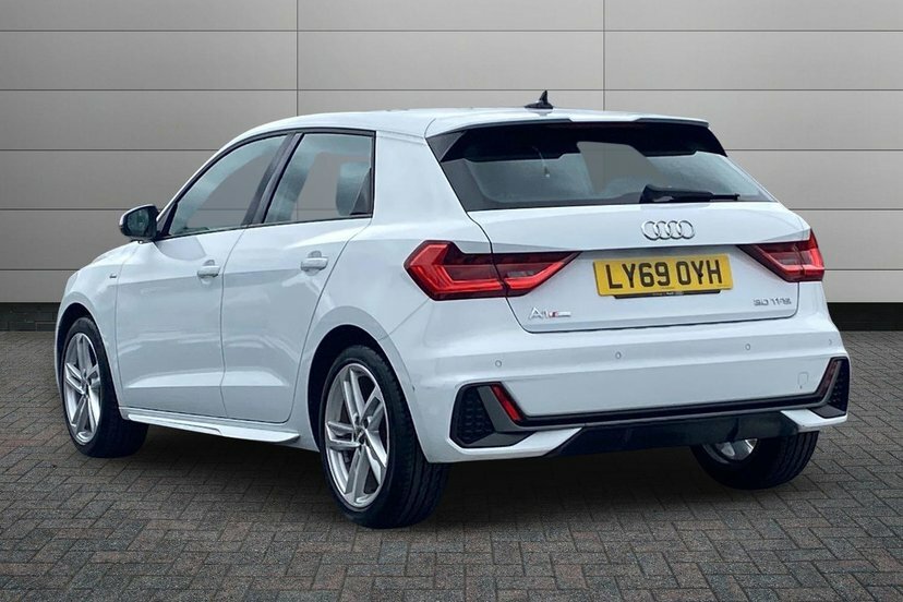 Audi A1 1.0 Tfsi 30 S Line Sportback S Tronic White #3