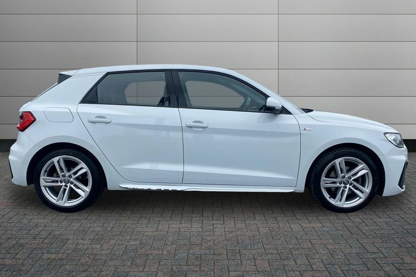 Audi A1 1.0 Tfsi 30 S Line Sportback S Tronic White #4