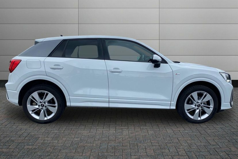 Audi Q2 1.5 Tfsi Cod 35 S Line Suv S Tronic 15 White #4