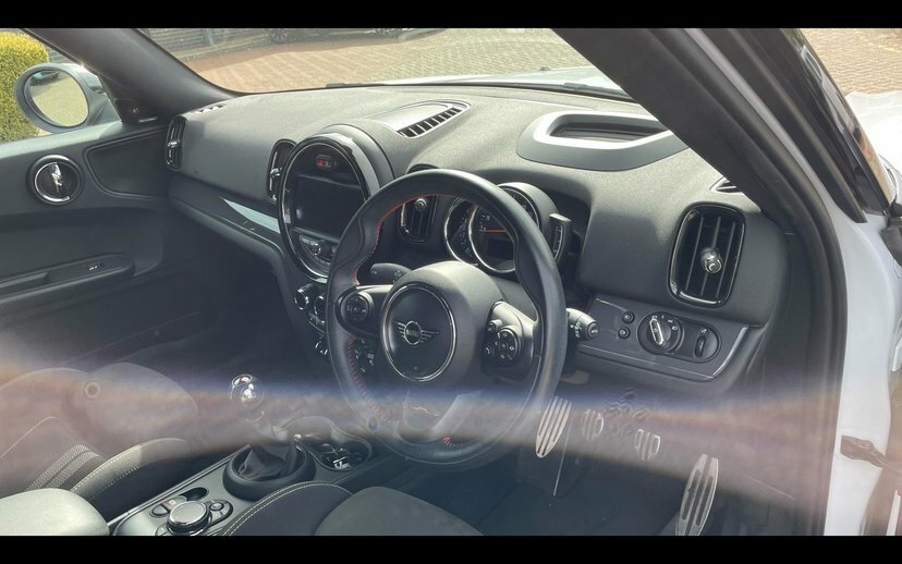 Mini Countryman F60 Mini Cooper D Countryman White #6