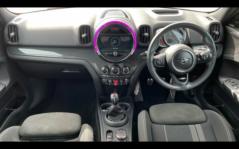 Mini Countryman F60 Mini Cooper D Countryman White #4