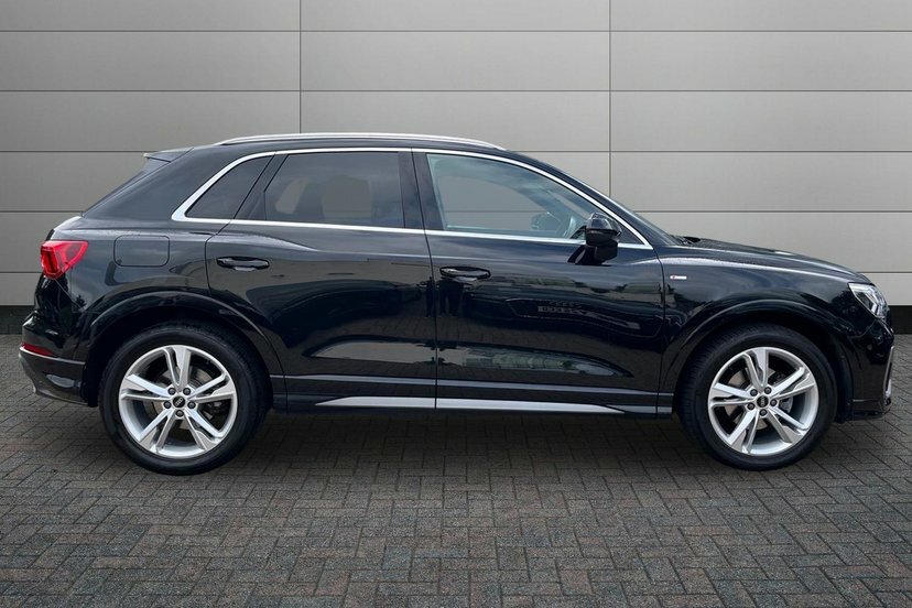 Audi Q3 1.5 Tfsi Cod 35 S Line Suv S Tronic 15 WR22ZCV Black #4