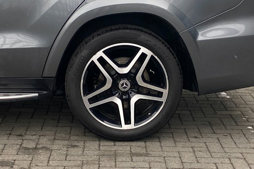 Mercedes-Benz GLS Class Gls350d V6 Amg Line Suv KR67KRX Grey #4