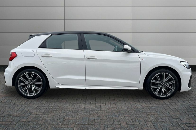 Audi A1 1.0 Tfsi 25 S Line Sportback 95 White #4