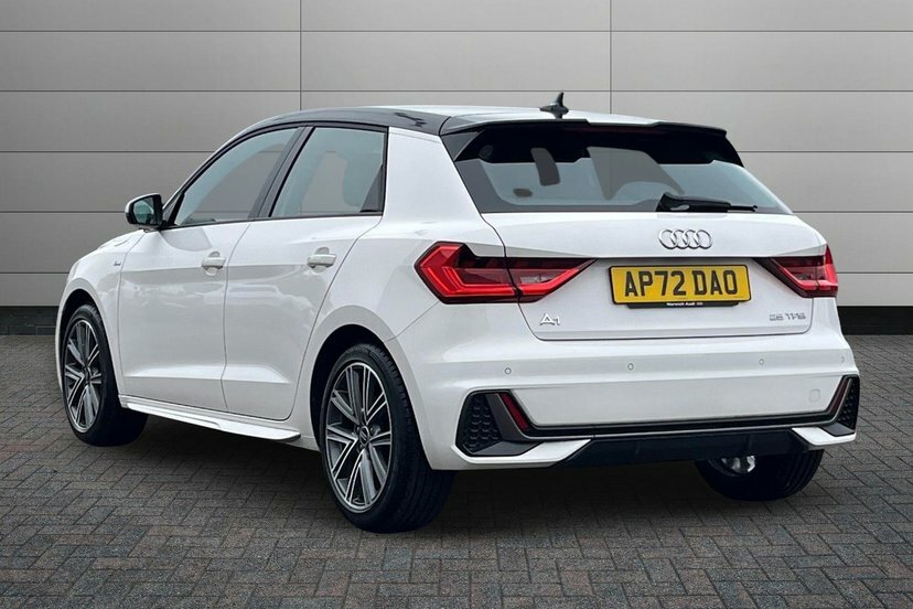 Audi A1 1.0 Tfsi 25 S Line Sportback 95 White #3