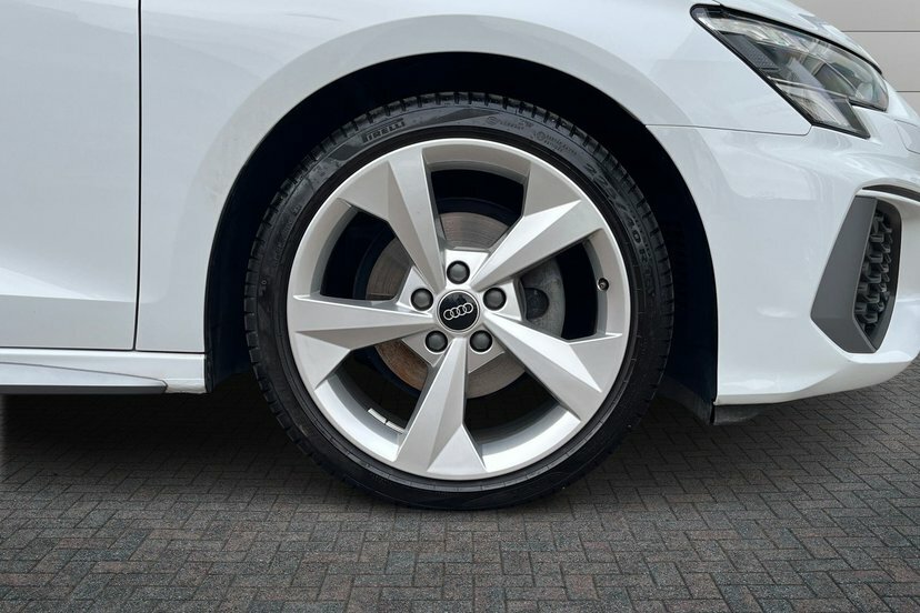Audi A3 1.0 Tfsi 30 S Line Sportback S Tronic White #5