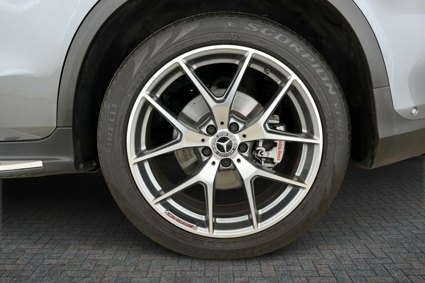 Mercedes-Benz GLC Class Glc 300D 4Matic Amg Line Premium Plus SL69ZYN Grey #5
