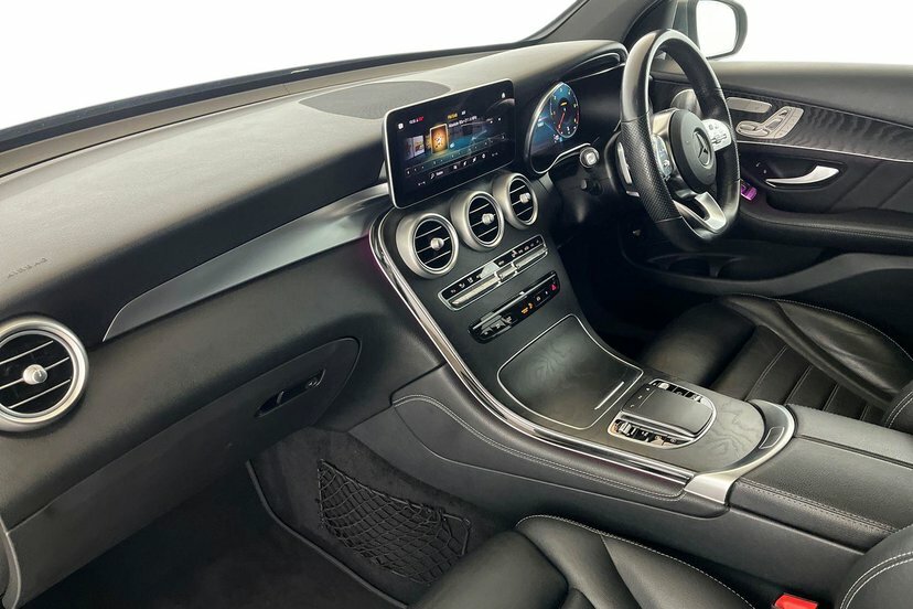 Mercedes-Benz GLC Class Glc 300D 4Matic Amg Line Premium Plus SL69ZYN Grey #2