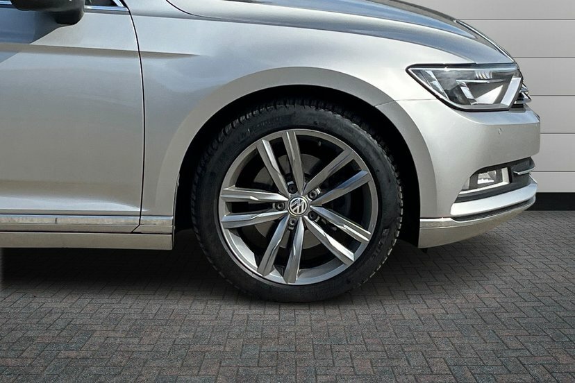 Volkswagen Passat 2.0 Tdi Bluemotion Tech Gt Dsg KR16FEX #5