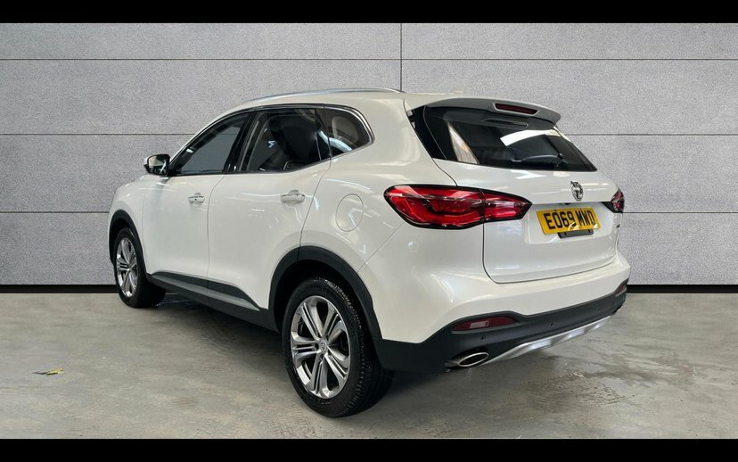 MG HS 1.5 T-gdi Exclusive Suv 162 Ps EO69MWD White #2