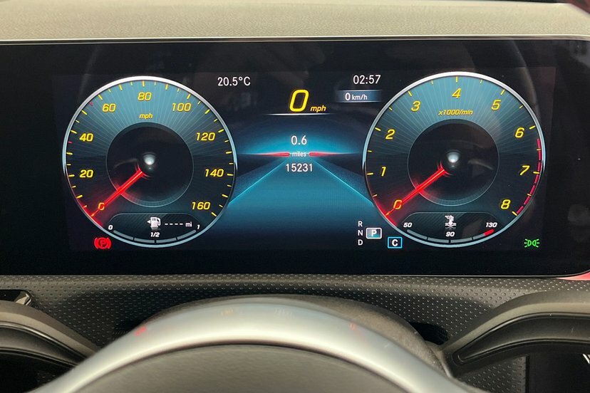 Mercedes-Benz A Class A180 Amg Line Executive Red #6