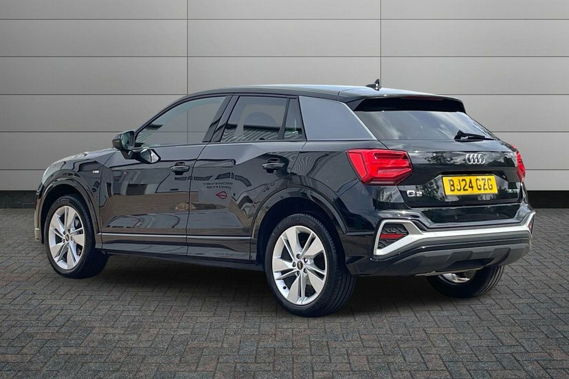 Audi Q2 1.5 Tfsi Cod 35 S Line Suv S Tronic 15 Black #3