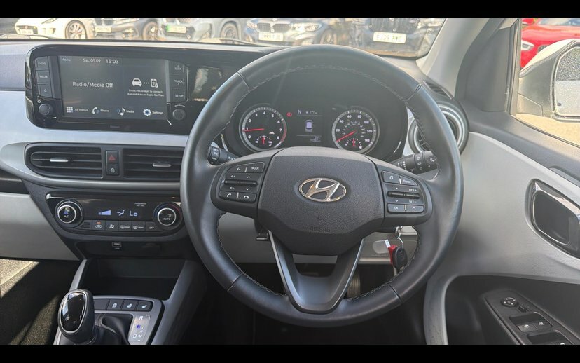 Hyundai I10 1.2 Premium Hatchback 84 Ps White #5