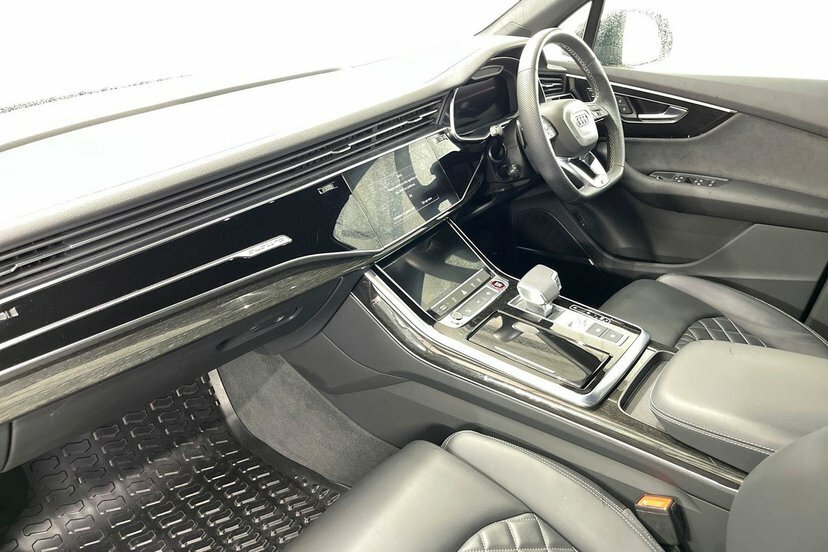 Audi SQ7 4.0 Tfsi V8 Black Edition Suv Tiptronic Black #2
