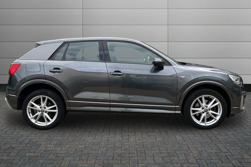 Audi Q2 2.0 Tfsi 40 S Line Suv S Tronic Quattro Grey #4
