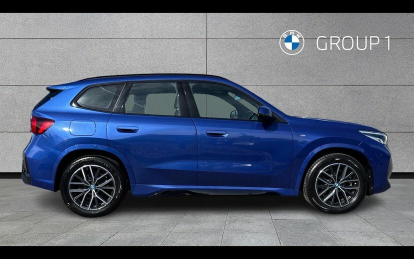 BMW iX1 Ix1 Xdrive30 M Sport Blue #3