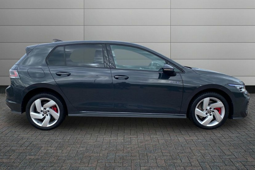 Volkswagen e-Golf 1.5 Tsi Ehybrid 19.7Kwh Style Hatchback Black #4