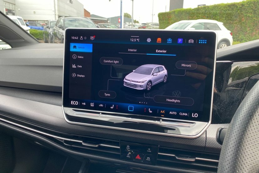 Volkswagen e-Golf 1.5 Tsi Ehybrid 19.7Kwh Style Hatchback Black #26