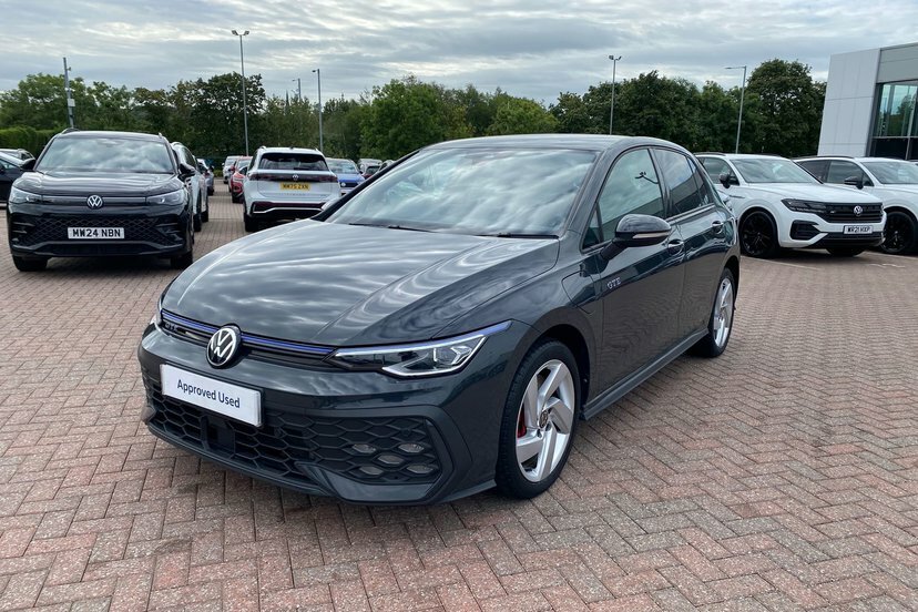 Volkswagen e-Golf 1.5 Tsi Ehybrid 19.7Kwh Style Hatchback Black #17