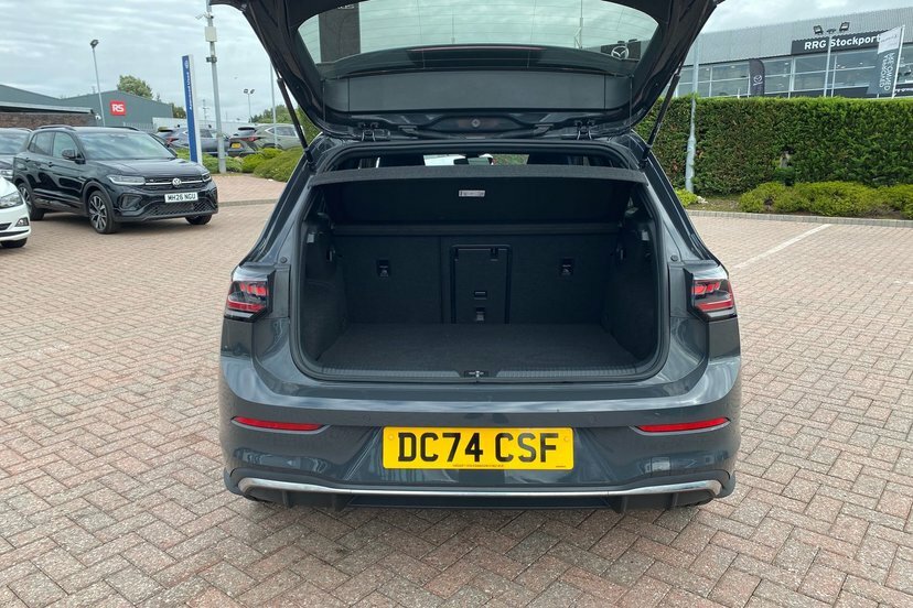 Volkswagen e-Golf 1.5 Tsi Ehybrid 19.7Kwh Style Hatchback Black #10