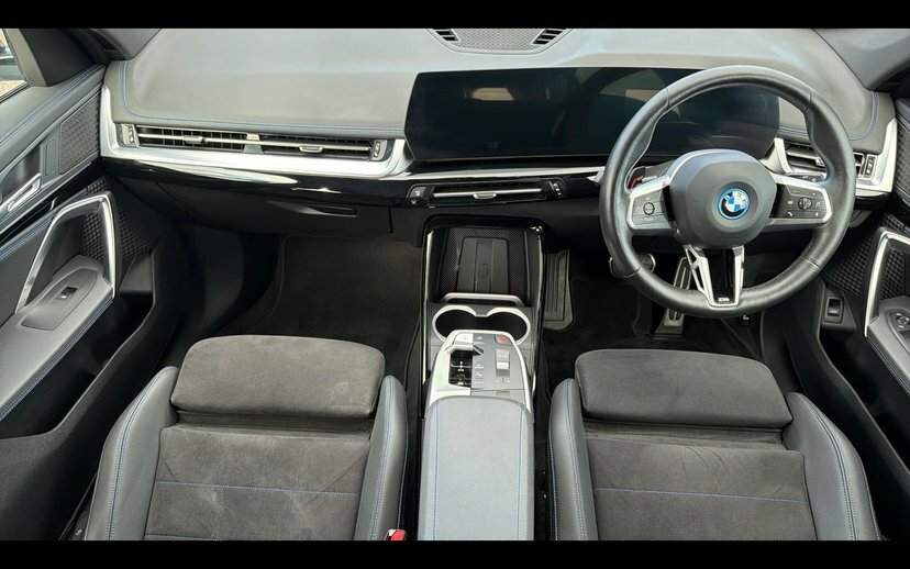 BMW iX1 Ix1 Xdrive30 M Sport White #4