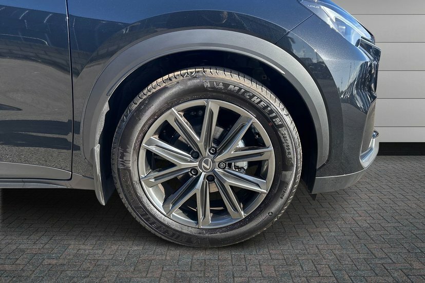 Lexus LBX 1.5 Vvt-ie Premium Plus Suv Hybrid E-cv Black #5
