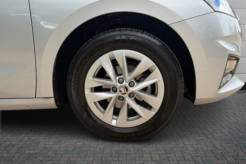 Skoda Fabia 1.0 Tsi Se Comfort Hatchback 95 Silver #5