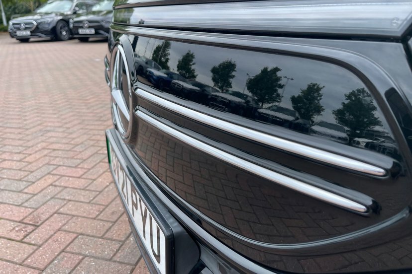 Mercedes-Benz EQA 250 66.5Kwh Amg Line Black #24