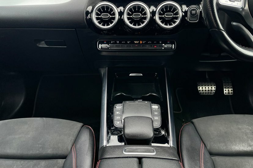 Mercedes-Benz EQA 250 66.5Kwh Amg Line Black #8