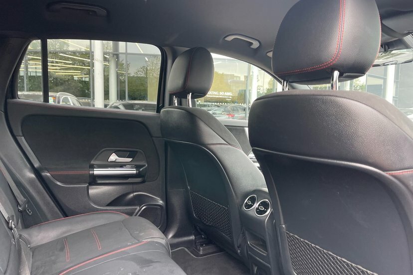 Mercedes-Benz EQA 250 66.5Kwh Amg Line Black #39