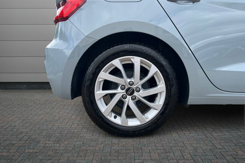 Audi A1 1.0 Tfsi 25 Sport Sportback 95 Grey #5