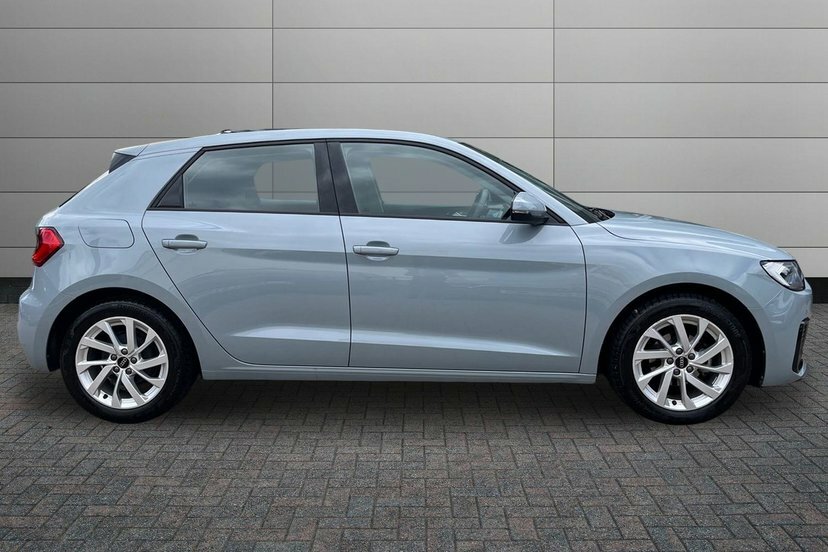 Audi A1 1.0 Tfsi 25 Sport Sportback 95 Grey #4