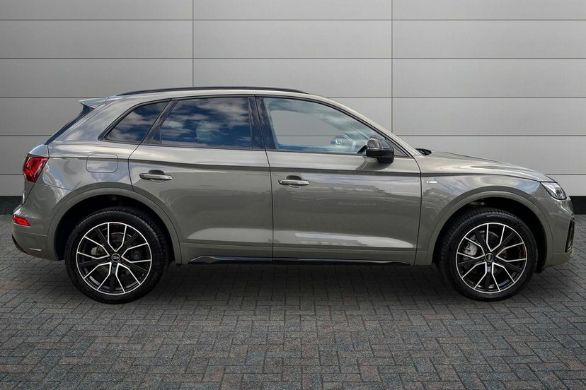 Audi Q5 2.0 Tdi 40 Black Edition Suv S Tronic Q Grey #4