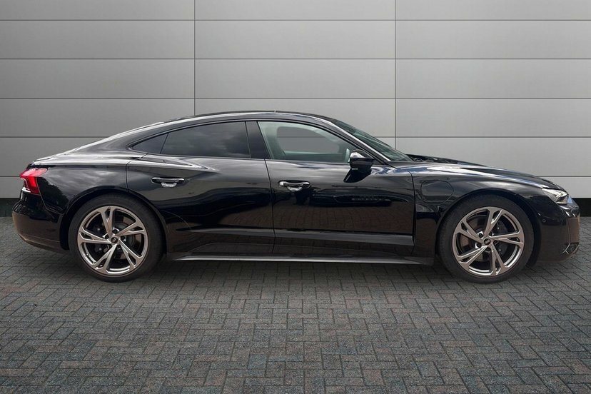 Audi E Tron GT 93.4Kwh Saloon Quattro 476 Ps Black #4