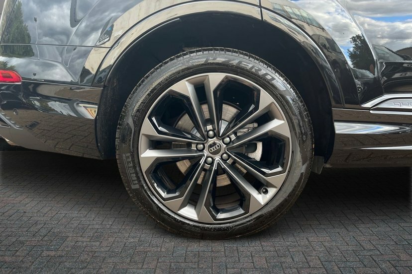 Audi Q7 3.0 Tdi V6 50 Black Edition Suv Tiptron Black #5