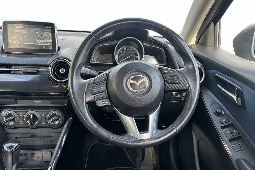 Mazda 2 1.5 Skyactiv-g Se-l Hatchback 90 Black #6