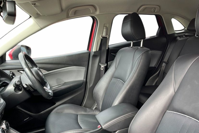 Mazda CX-3 2.0 Skyactiv-g Sport Nav Suv 121 Red #2