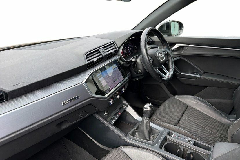 Audi Q3 1.5 Tfsi Cod 35 S Line Suv 150 Black #2