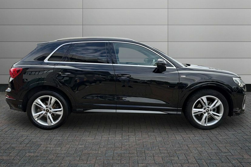 Audi Q3 1.5 Tfsi Cod 35 S Line Suv 150 Black #4