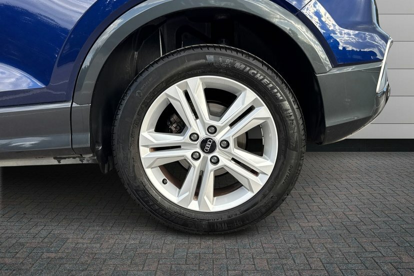 Audi Q2 1.5 Tfsi Cod 35 Sport Suv S Tronic 150 Blue #5