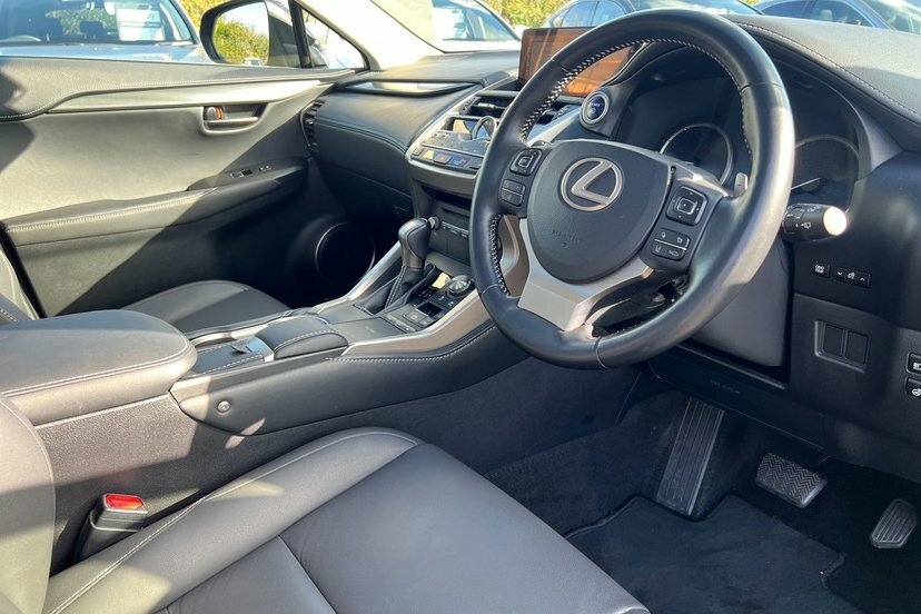 Lexus NX Nx 300H Sport Cvt Black #25