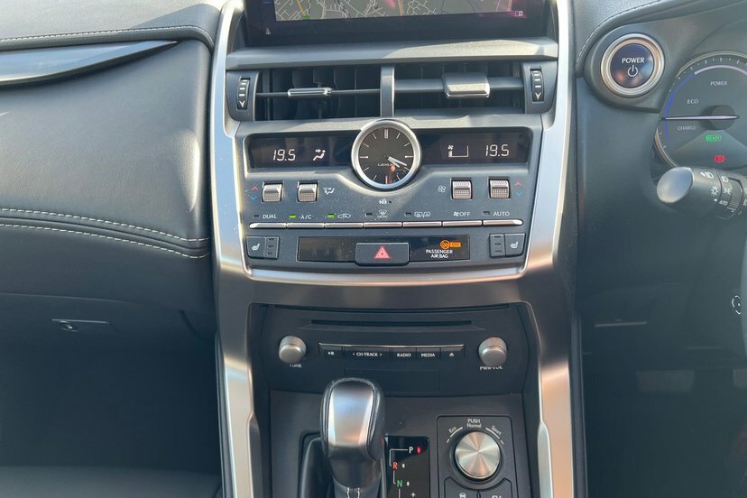 Lexus NX Nx 300H Sport Cvt Black #20