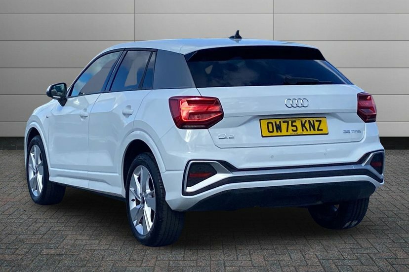 Audi Q2 1.5 Tfsi Cod 35 S Line Suv S Tronic 15 OW75KNZ White #3