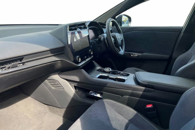 Lexus RZ 450E 71.4Kwh Takumi Suv Direct4 Black #2