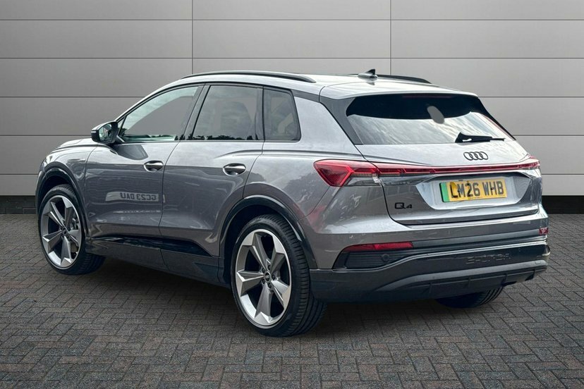 Audi Q4 E Tron 45 Black Edition Suv 82Kwh 286 Grey #3